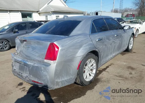 2016 Chrysler 300C z USA, uszkodzony, nr VIN 2C3CCAEG3GH343170